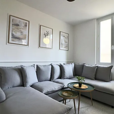 Fersen Bright Renovated For 5 People In Center Of Old Apartamento Antibes