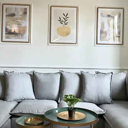 Fersen Bright Renovated For 5 People In Center Of Old Apartment Antibes