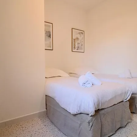 Apartamento Fersen Bright Renovated For 5 People In Center Of Old Antibes