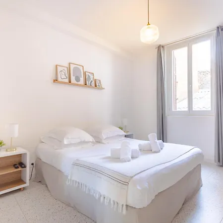 Bright Renovated In Center Of Old * Antibes